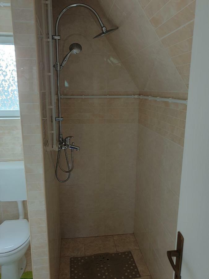 Apartmani Mir Жабляк Екстер'єр фото