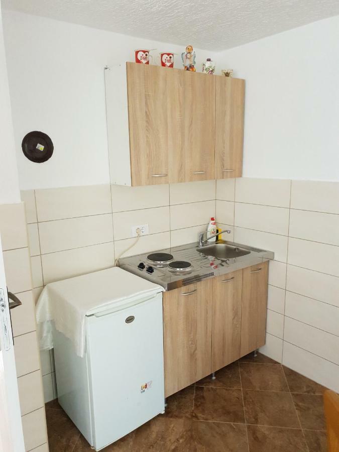 Apartmani Mir Жабляк Екстер'єр фото