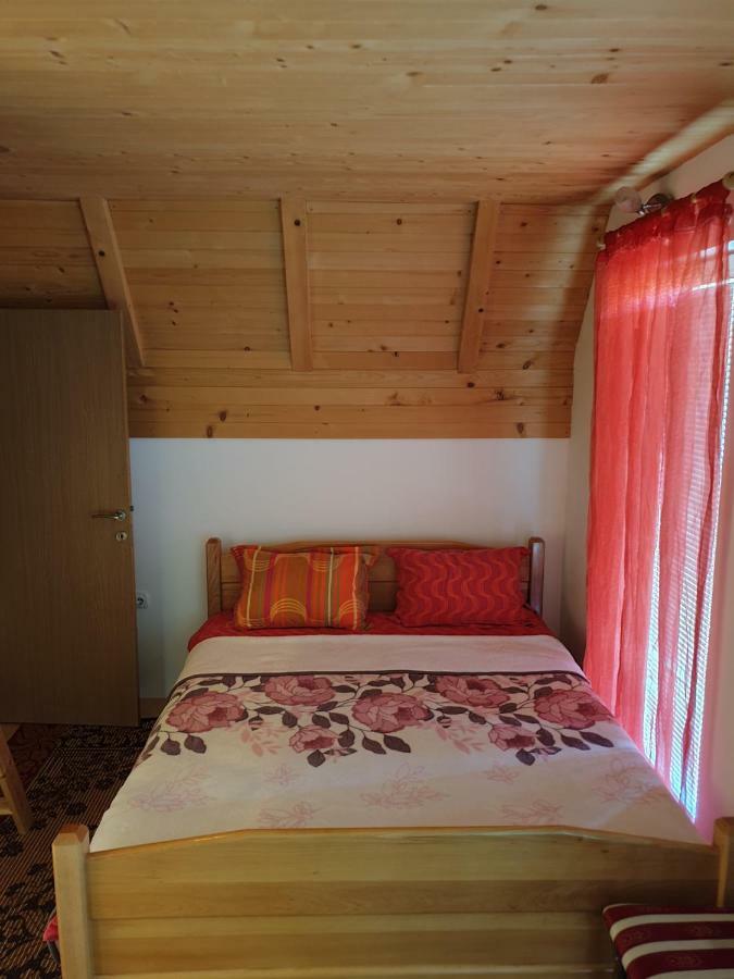 Apartmani Mir Жабляк Екстер'єр фото